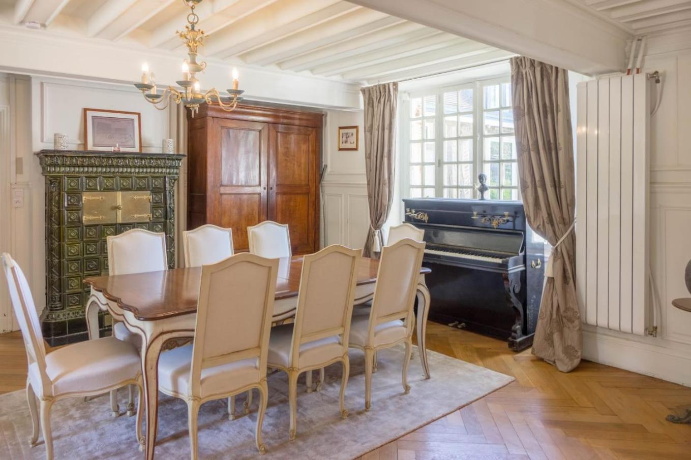 Maison Chaleureuse De 4 A 12 Personnes Neuville-aux-Bois エクステリア 写真