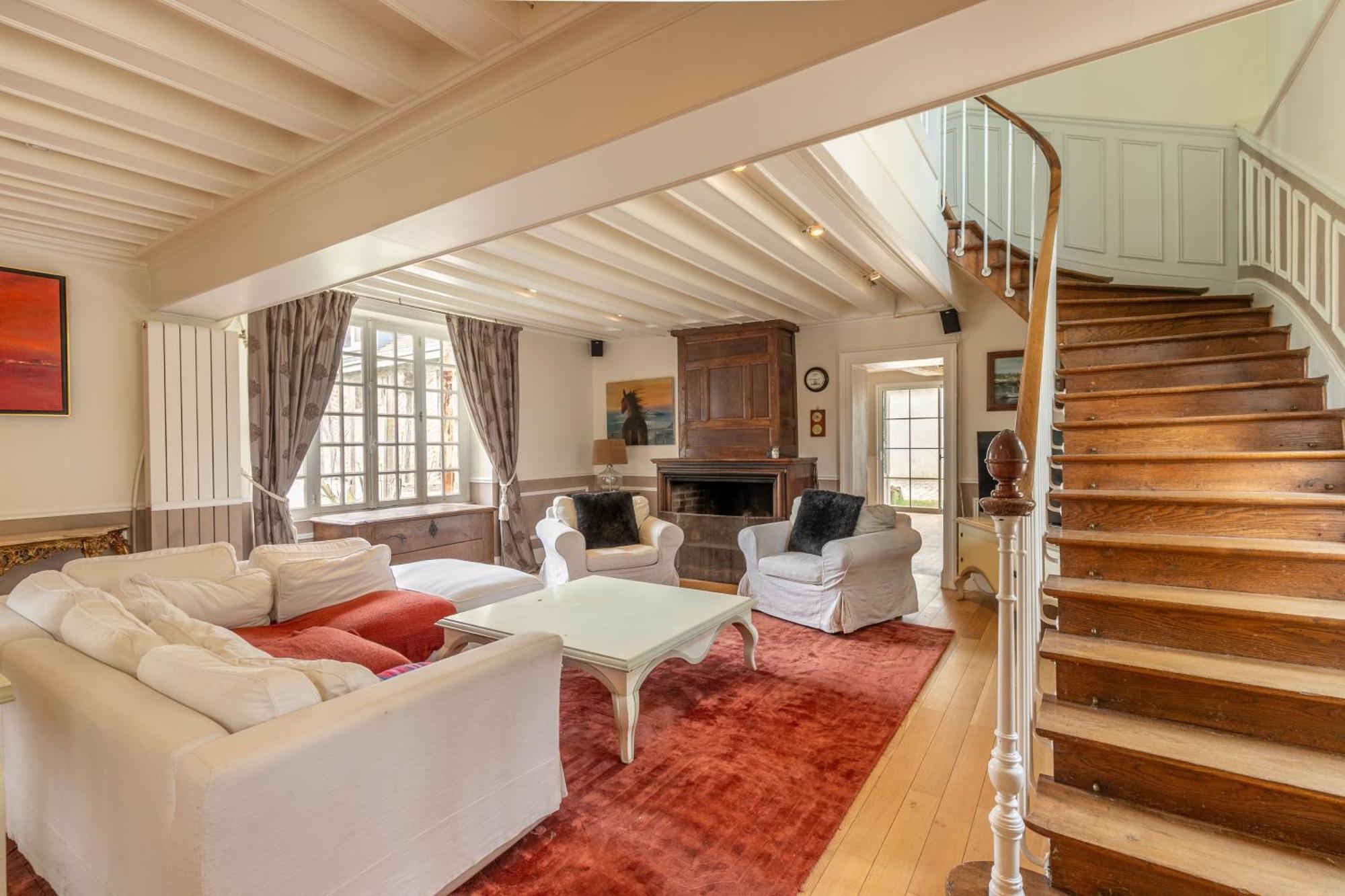 Maison Chaleureuse De 4 A 12 Personnes Neuville-aux-Bois エクステリア 写真