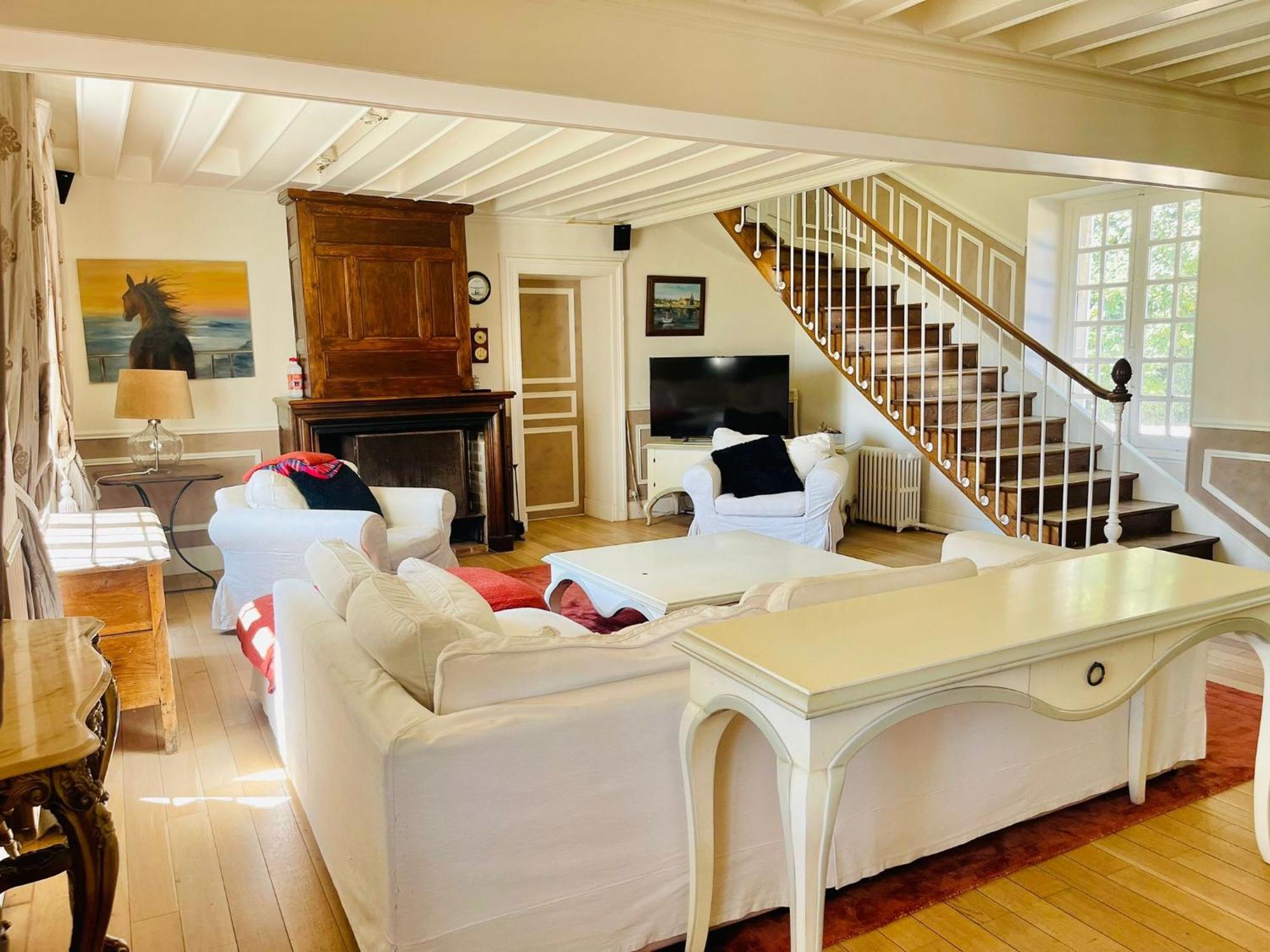 Maison Chaleureuse De 4 A 12 Personnes Neuville-aux-Bois エクステリア 写真